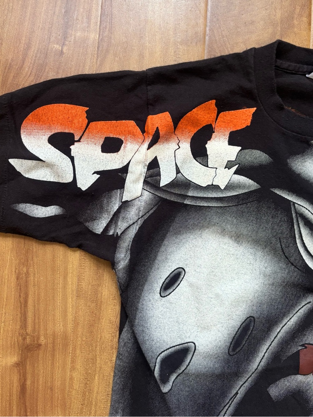 Warner Bros. 1996 Black & Orange Space Jam Graphic Tee with Taz & Bugs - Picture 10 of 16